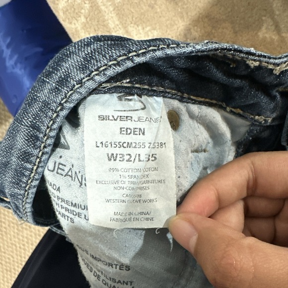 Silver Eden Boot Cut Distressed Medium Wash Embroidered Denim Size 32 - Picture 4 of 13